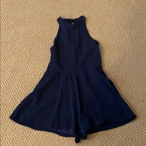 super cute blue romper!